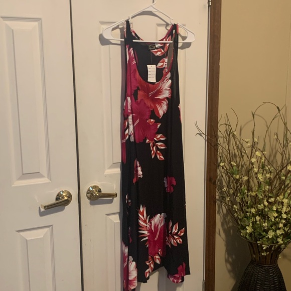 aloha fashion Dresses & Skirts - Beautiful dress!!🌸